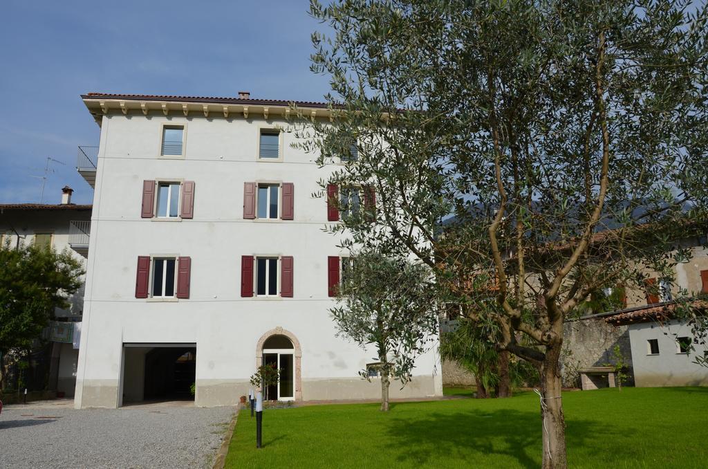 Palazzo Oltre Apartment Арко Екстериор снимка
