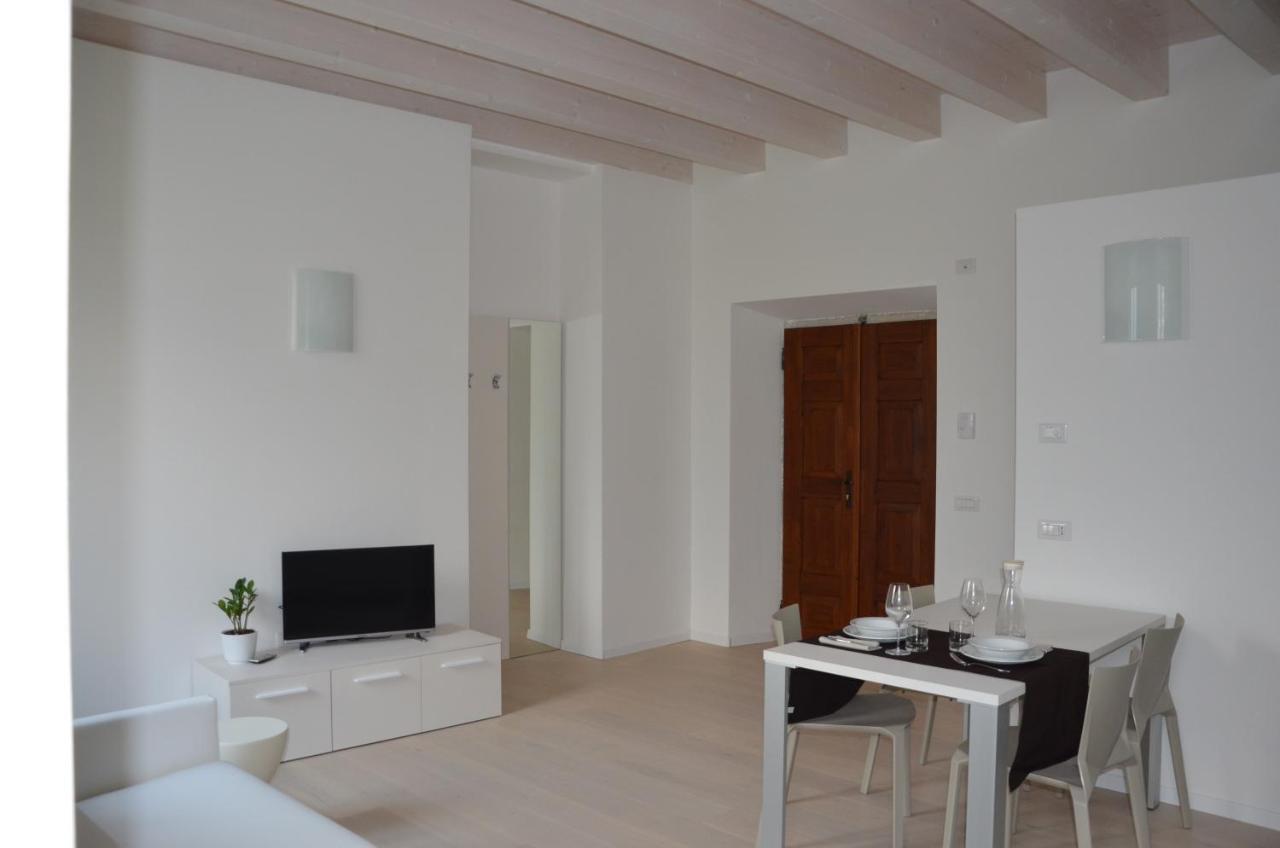 Palazzo Oltre Apartment Арко Стая снимка