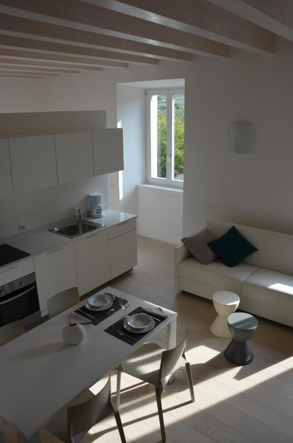 Palazzo Oltre Apartment Арко Стая снимка